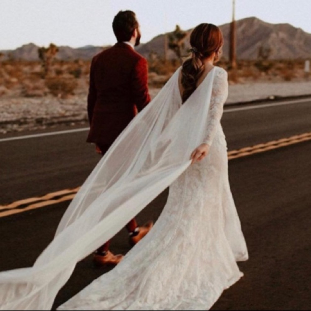 Ivory silk bridal cape MARION